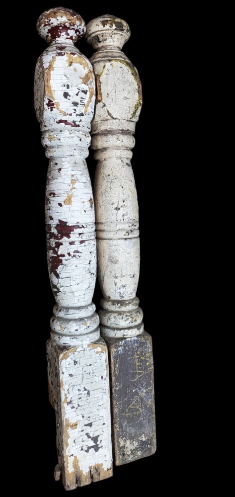 Pair Of Newel Posts *GAM0200