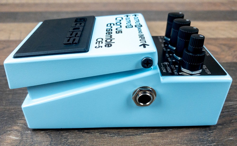 Boss CE-5 Chorus Ensemble Guitar Effects Pedal