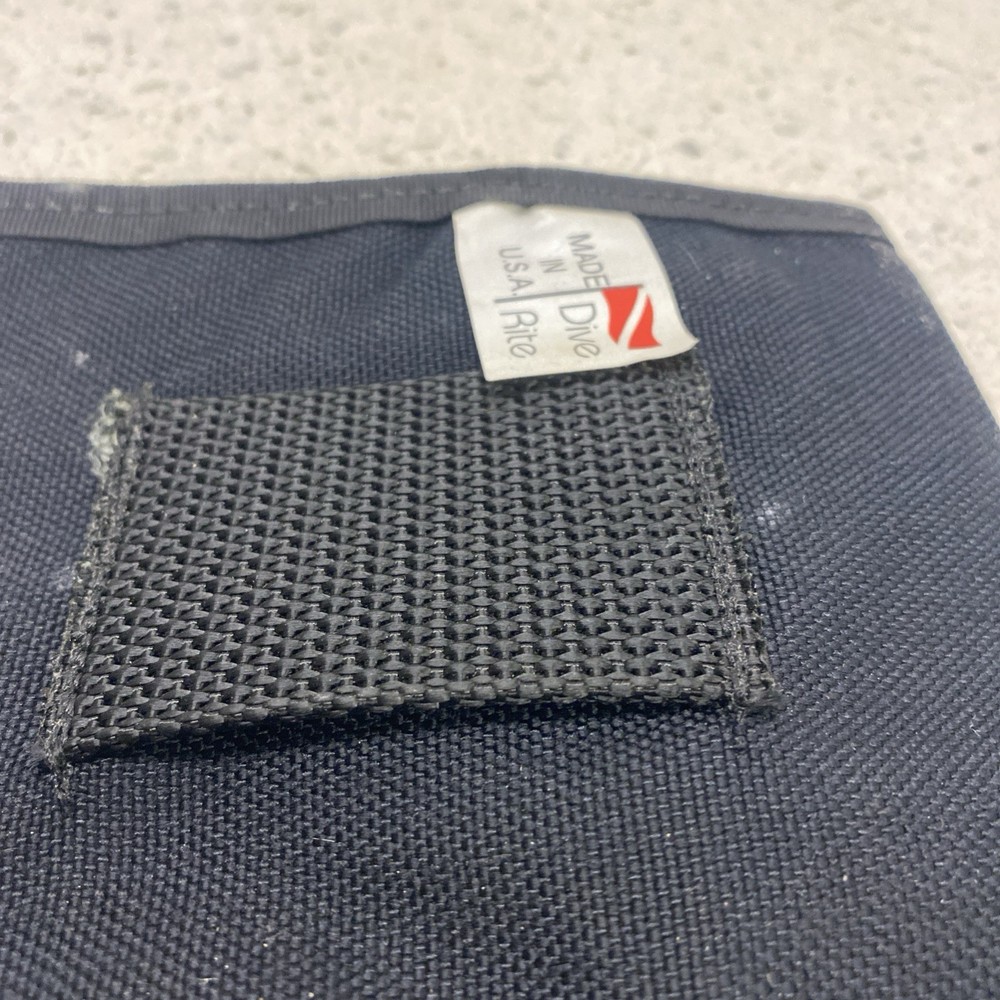 Sive Rite Divers Pouch With Inside D Ring