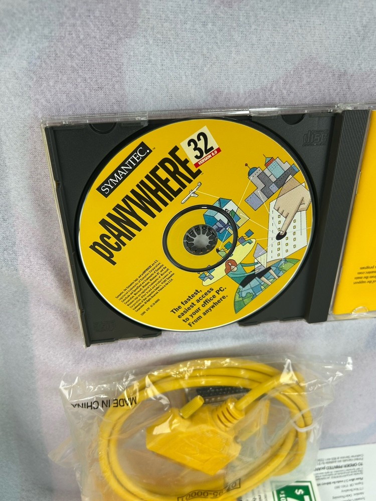 Symantec PCAnywhere 32 Version 8.0 Software CD & Parallel Cable