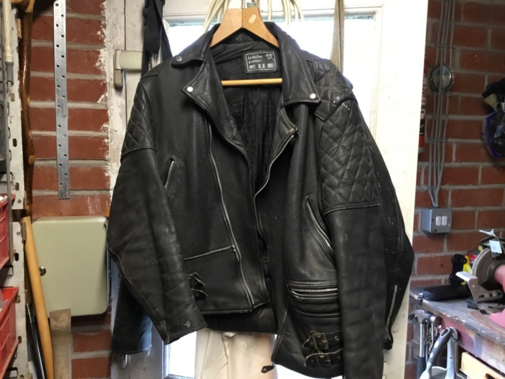Vintage leather bikers jacket large