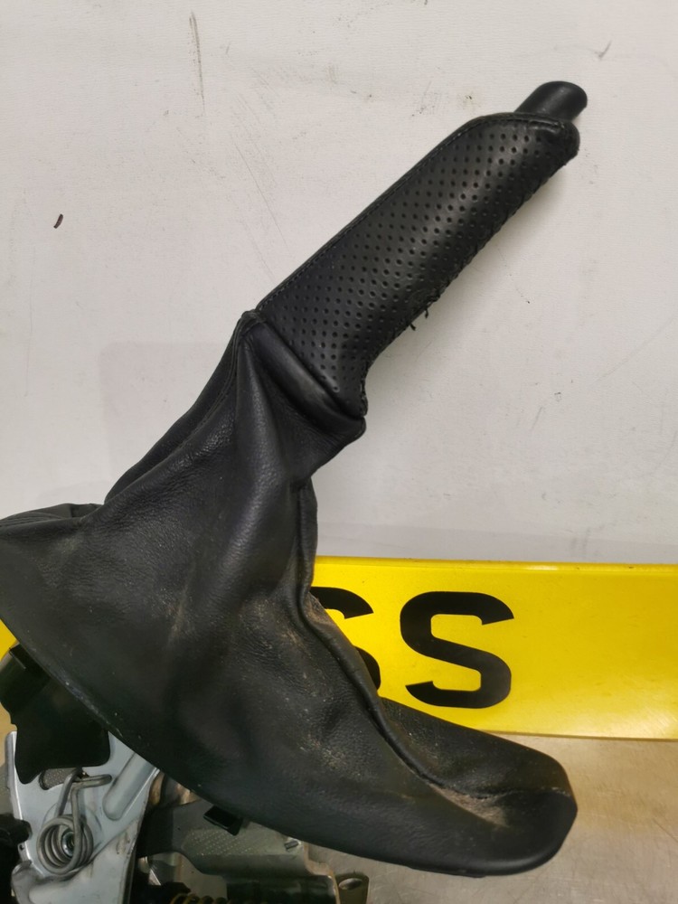 BMW 3 SERIES E90 E91 E92 E93 HANDBRAKE LEVER ASSEMBLY 6782750