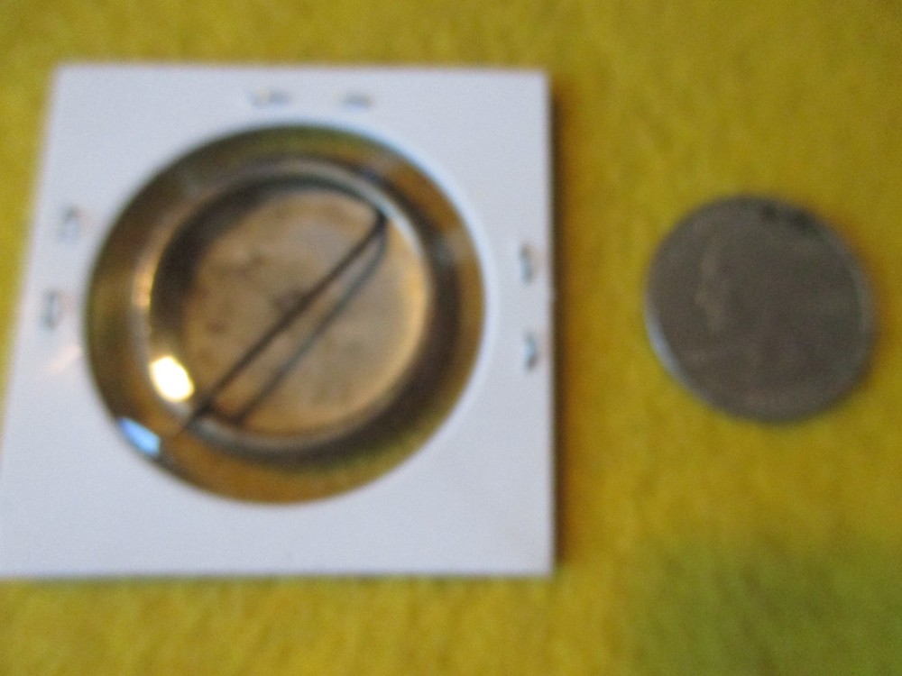 ORIGINAL WWII HOMEFRONT ANTI AXIS HANG TOJO BUTTON
