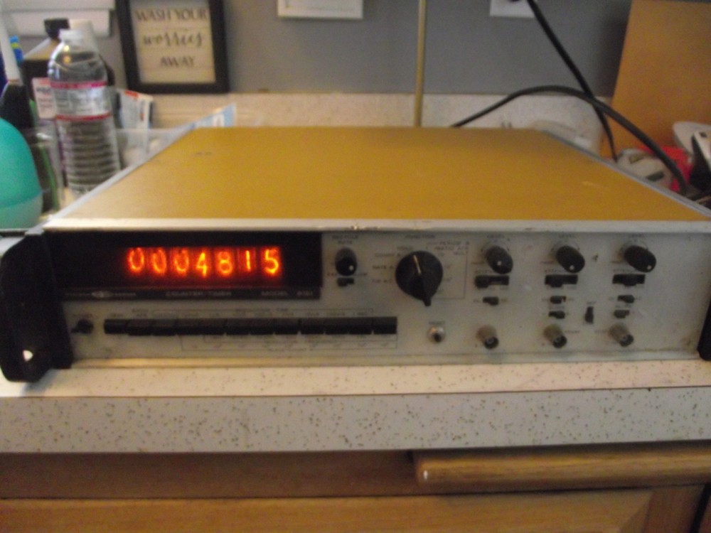 SYSTRON DONNER COUNTER/TIMER MODEL 6151.