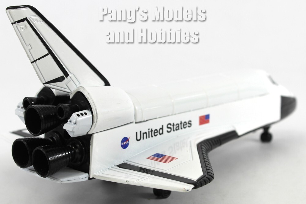 Space Shuttle - Astronauts and Telescope 1/200 Scale Diecast - Plastic Model