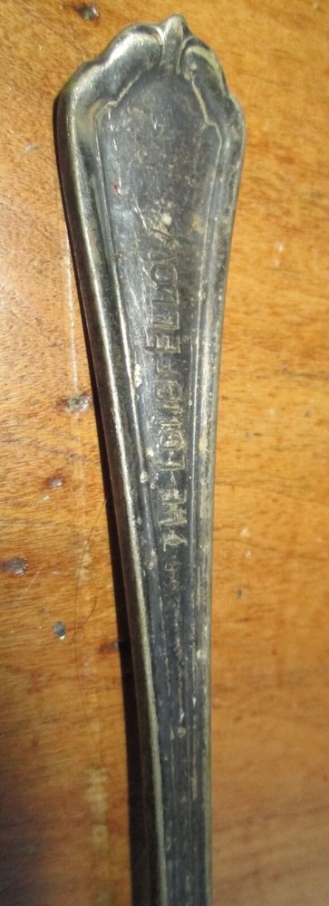 VINTAGE ADVERTISING THE LONGFELLOW SILVERPLATE COCKTAIL FORK