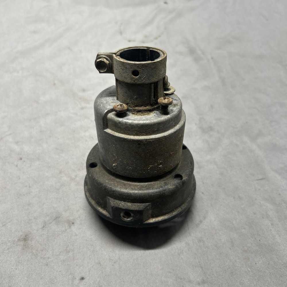 RYOBI 31CC 15” 700R STRING TRIMMER BUSHING HOUSING ASSEMBLY 791-181784