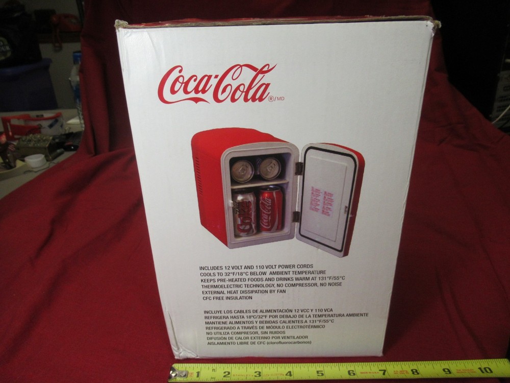 2014 Coca-Cola Retro Personal Mini Fridge! NEW!!