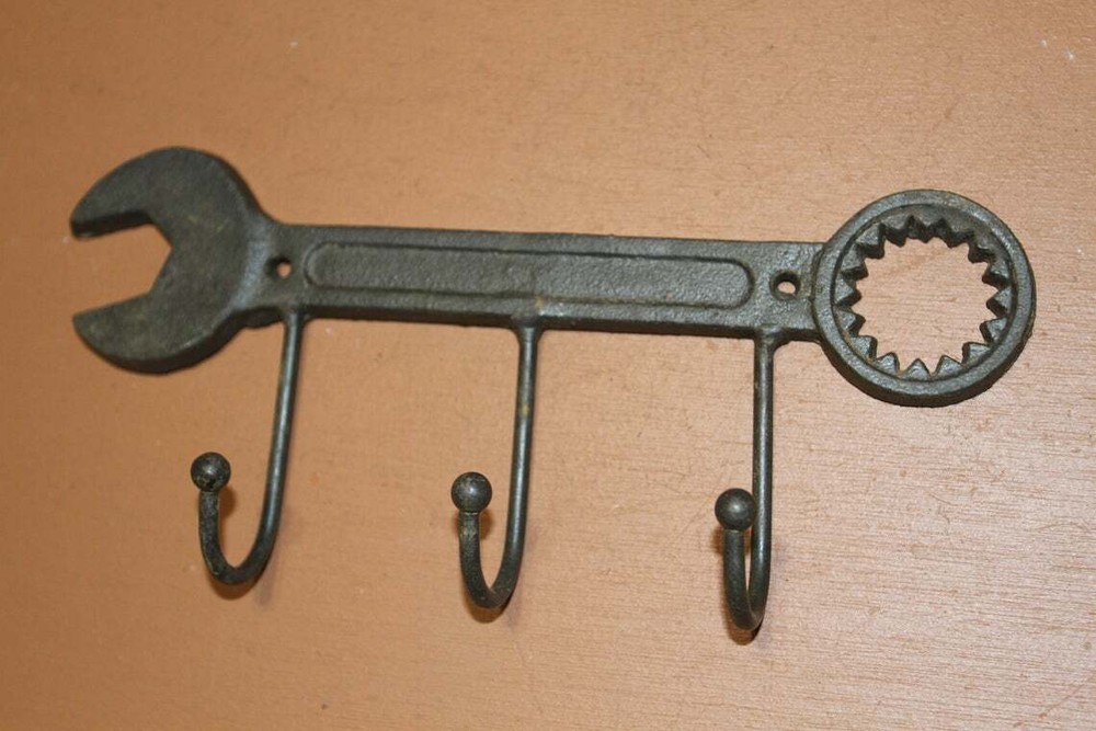 Toolmans Special Vintage Style Tools Decor, Cast Iron Wall Hooks - 4 pcs