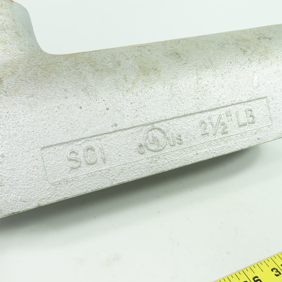 SCI LB 2-1/2" Conduit Body Threaded Hub 3#300MCM
