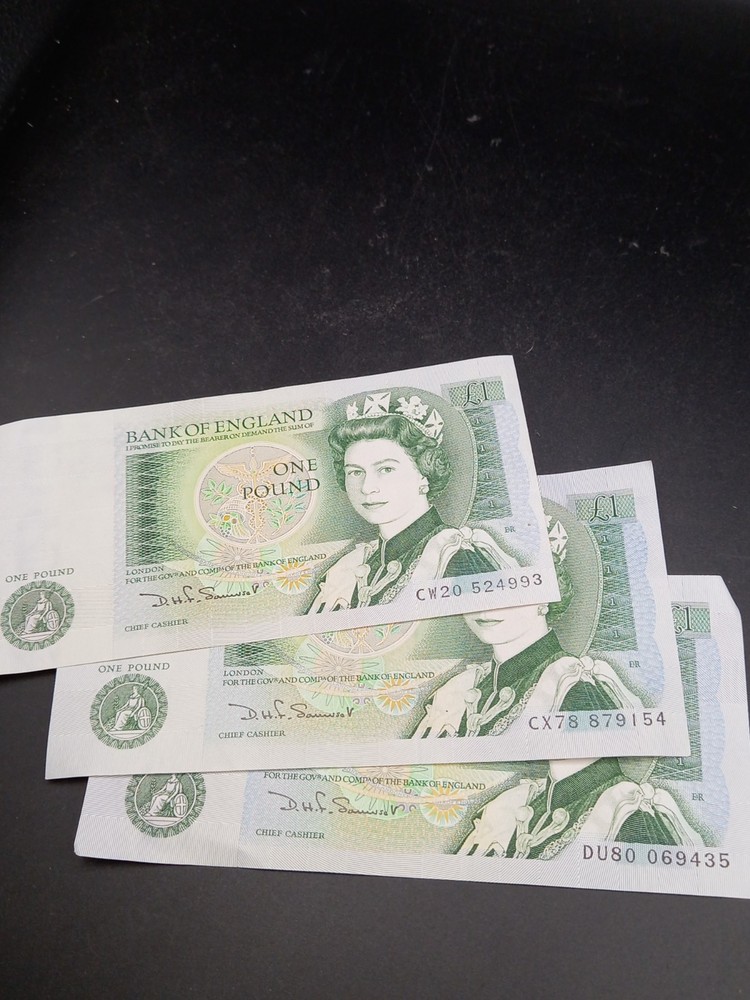 X3 Old One Pound Notes £1 Good Condition