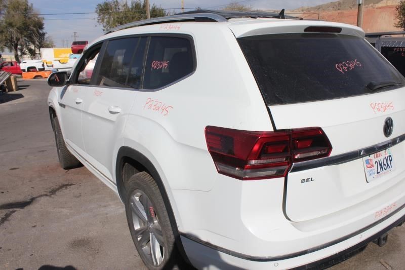 Camera/Projector Camera Front Windshield Mounted Fits 18 ATLAS 582312