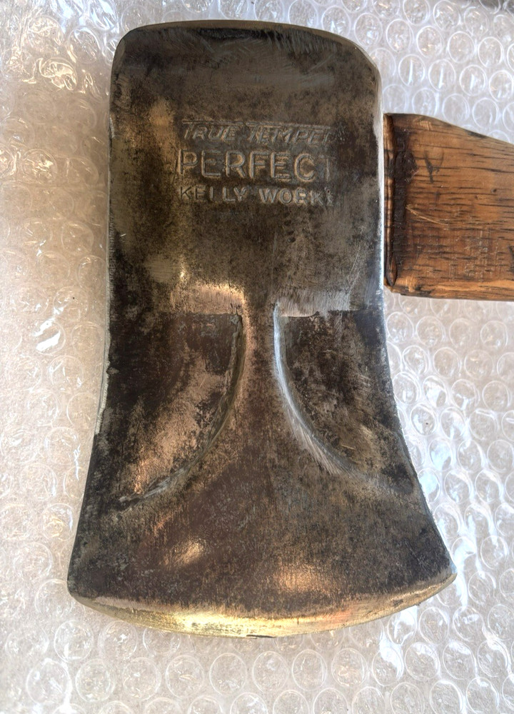 VINTAGE TRUE TEMPER PERFECT KELLY WORKS PHANTOM BEVEL AXE & Original Handle