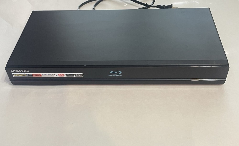 Samsung BD-P1600 Blu-Ray Disc Player Tested Working No Remote.  Used