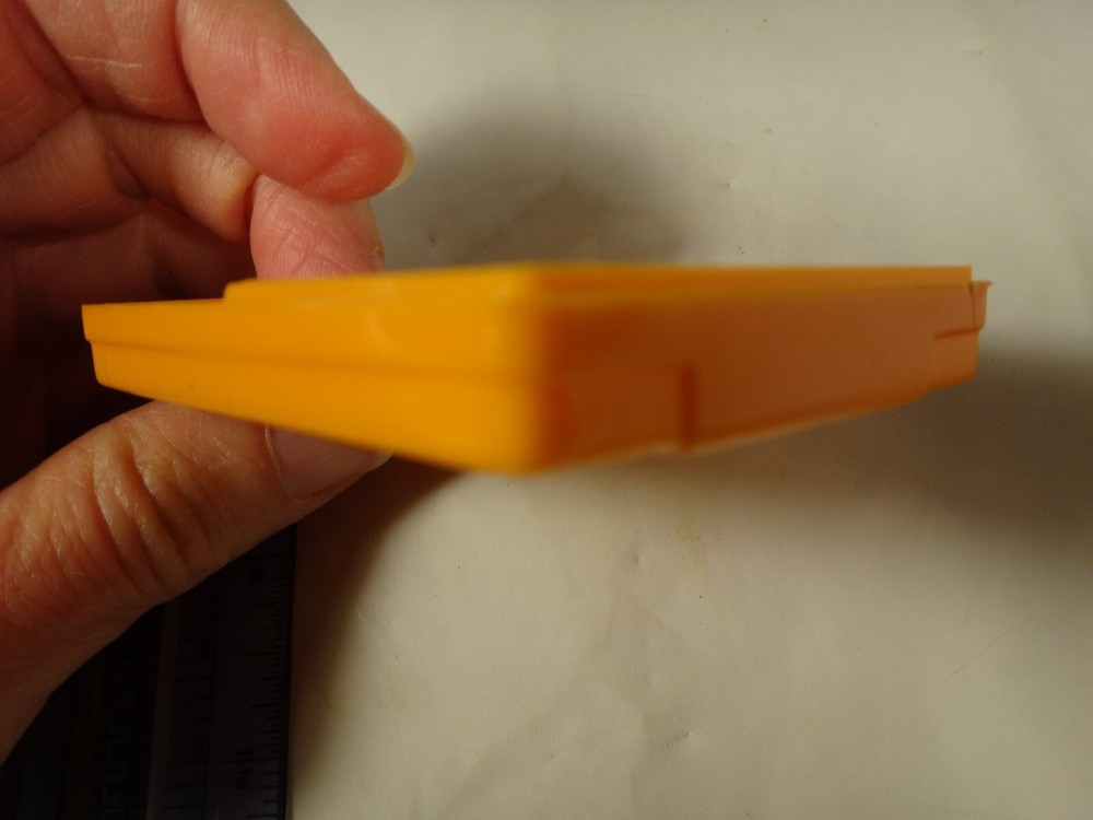 Vintage Bee Pitch Pipe Instrument Tuner with Partial Plastic Case Tested Working