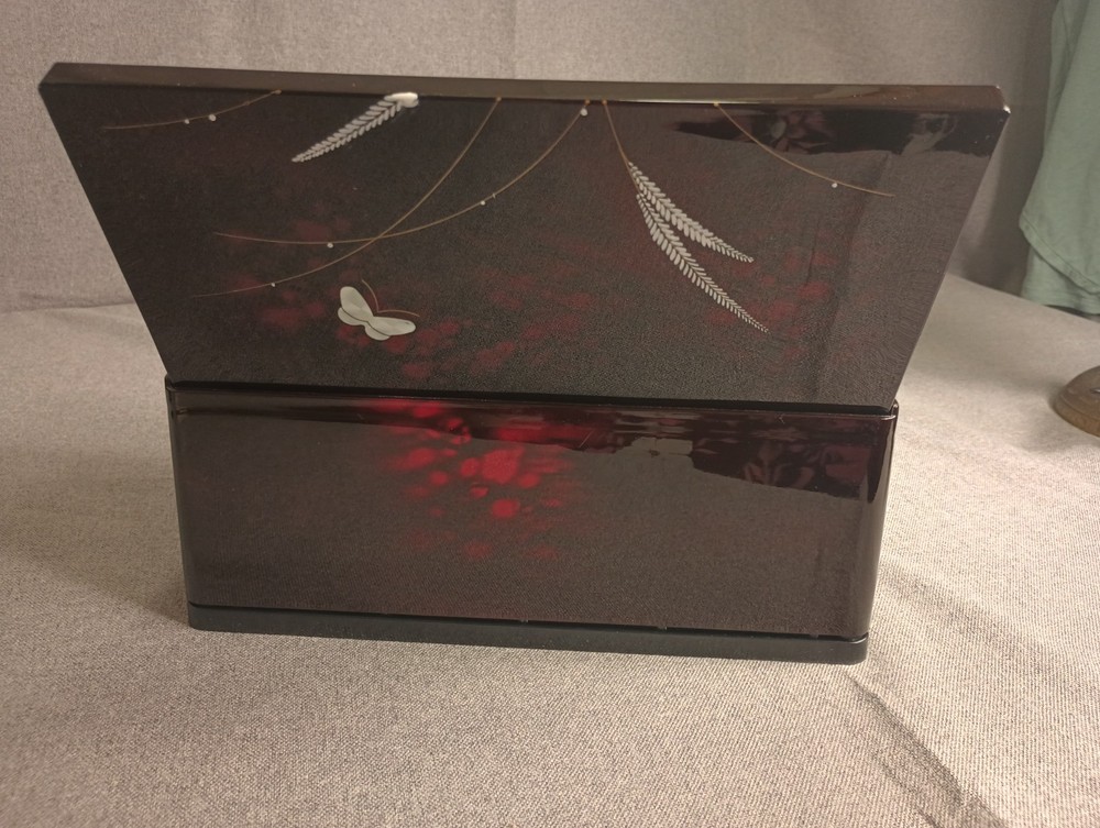 Ono Japan Lacquerware Hinged Mirrored Slim Tissue Box Butterflies