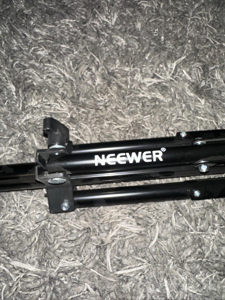 Neewer Mini Desktop Tripod or Light Stand