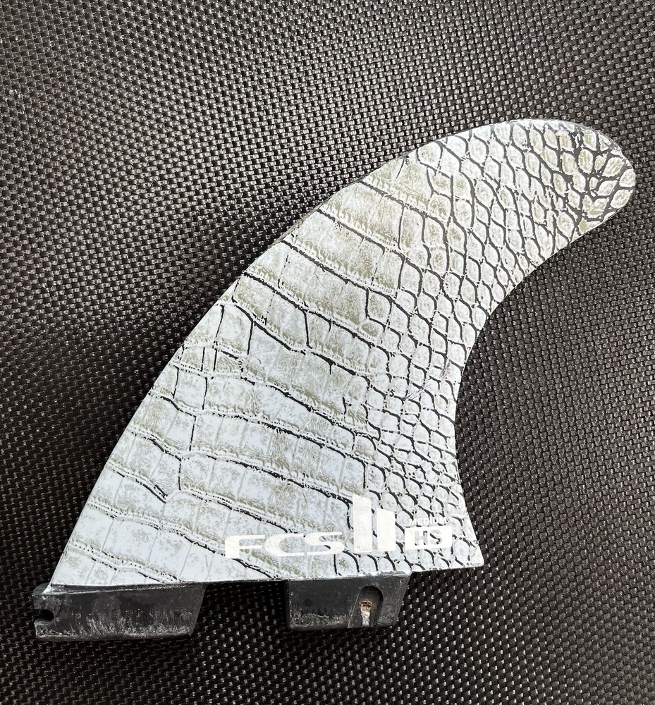 FCS 2 HS Medium Center Fin