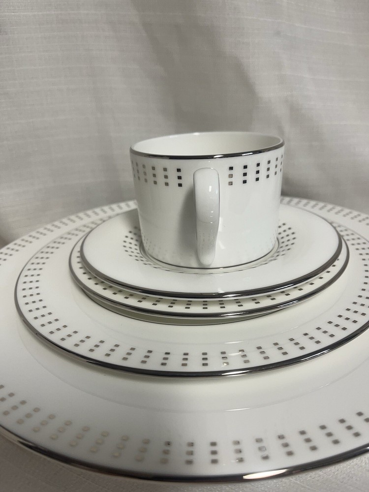 Lenox Herald Square Platinum 5 Piece Place Setting Dinnerware Set New Boxed