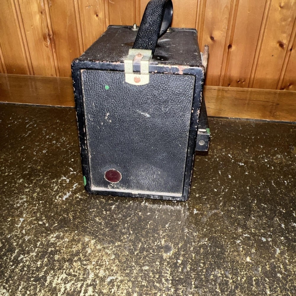 Displayable Vintage Ansco Shur-Flash Antique Box Camera