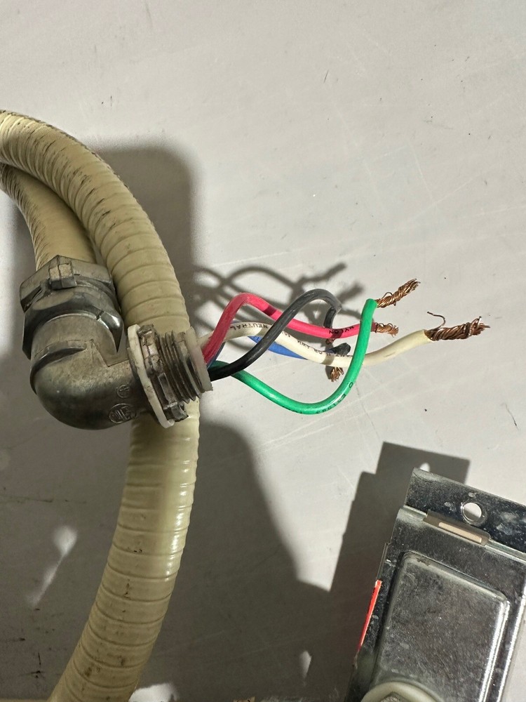 5 Wire Base Feed By Steelcase