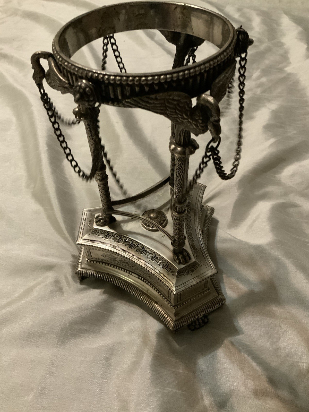 Ornate Swan Centerpieces Silver Candle Holder Stand Bird Vulture 10 x 4"Vase Orb