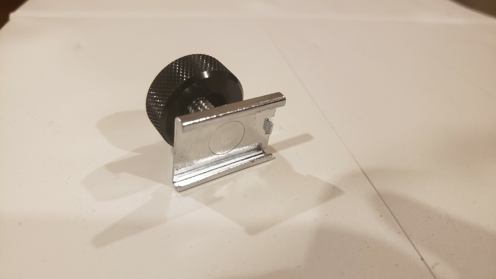 Shure A88SM Screw Type Camera Mount Adapter