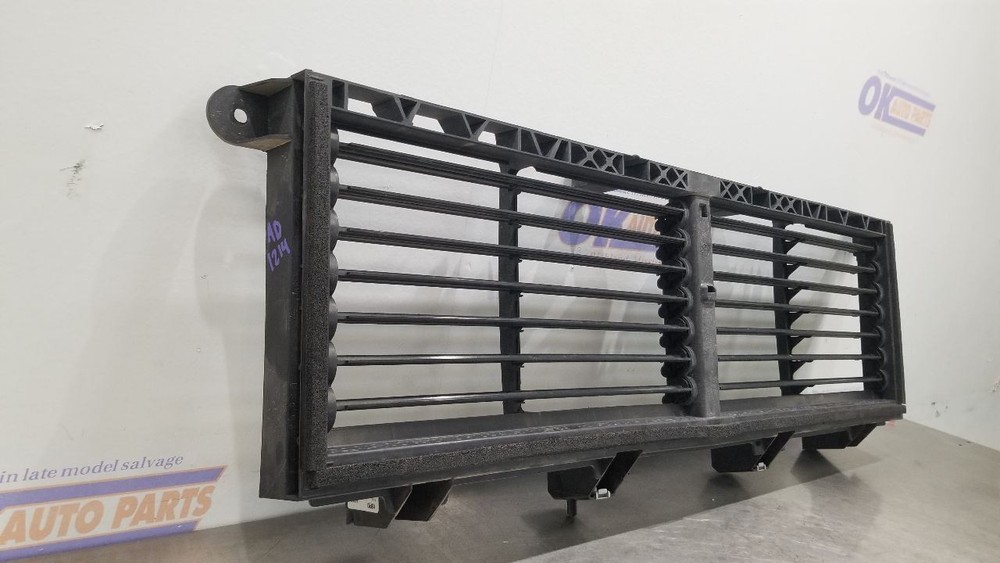 24 DODGE RAM 2500 AIR SHUTTER ASSEMBLY