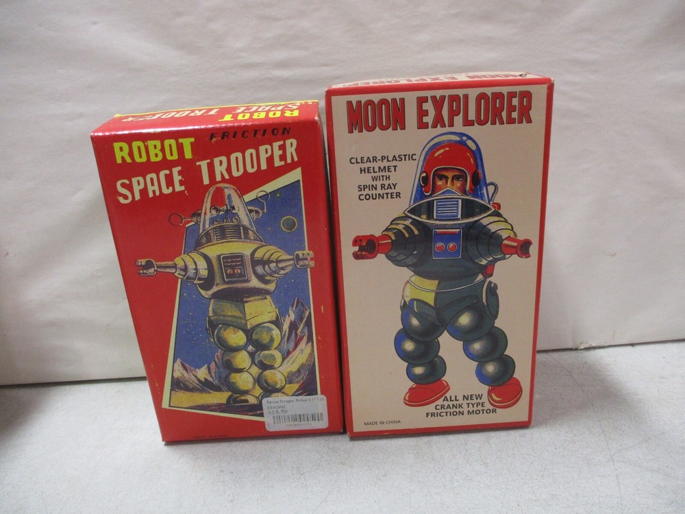 5 Tin Robot Empty Display Rockets