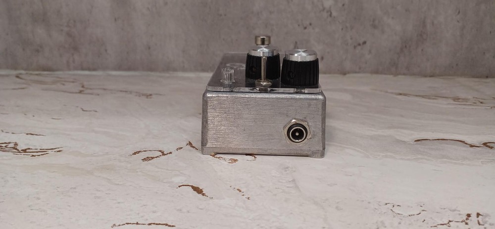 KELLY SIMONZ KS-808T EFFECTOR 240181
