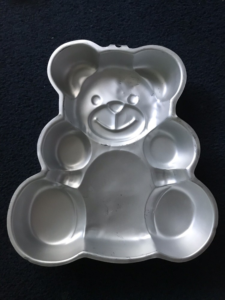 1982 RETIRED Wilton " HUGGABLE TEDDY BEAR" Cake Pan # 502-3754 w/ insert