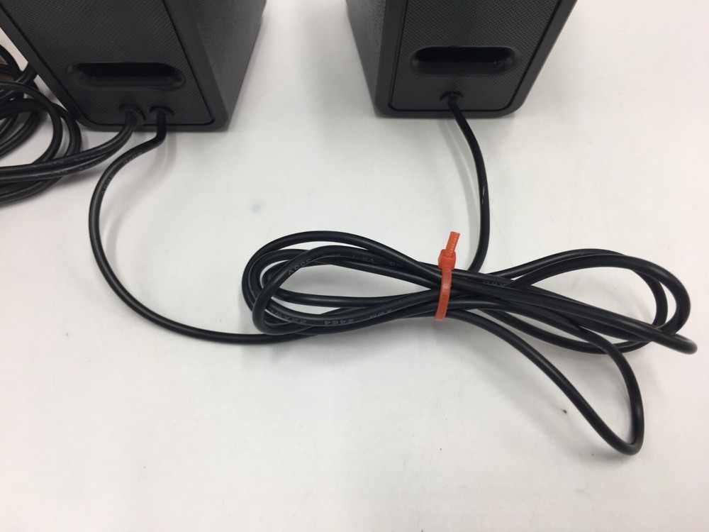 Amazon Basics A100 Multimedia Speakers Set Black