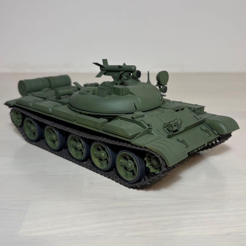 Assembled Soviet Army Missile Tank It-1 Japan