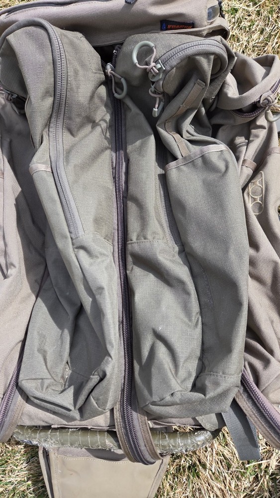 Eberlestock J107 Dragonfly Backpack rifle scabbard batwings expandable