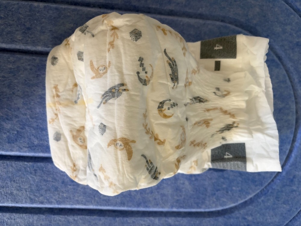 Millie Moon Luxury Diapers Sample 4-Pack Size 4 (22–33 lbs)