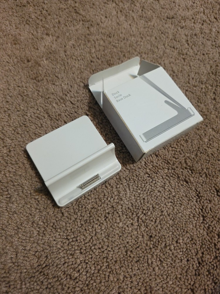 Dock Station For iPad And iPad 2