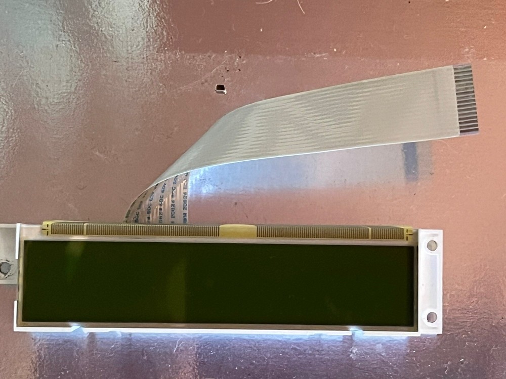 yamaha P250 LCD Screen