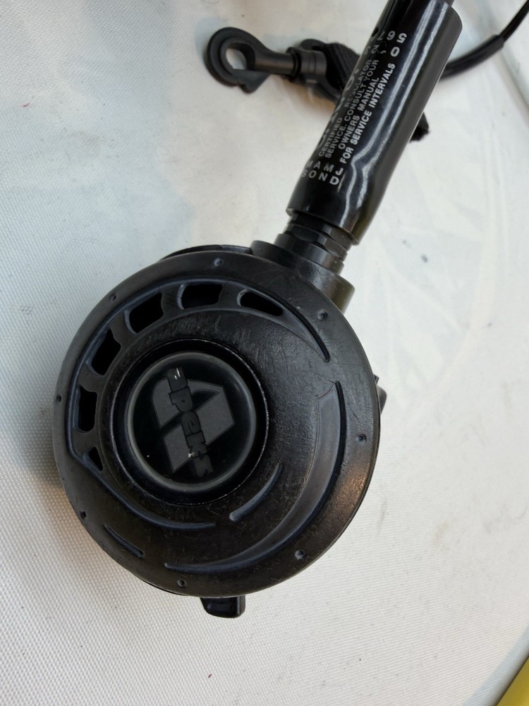 APEKS VALVE REGULATOR COMPUTER & GEAR (2019 CERTIFIED MODEL) READ DESCRIPTION!