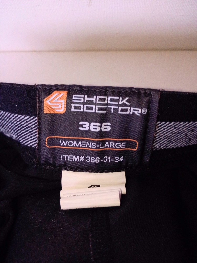 🩲 Shock Doctor Woman's Size Large Core Compression Shorts With Protective Cup