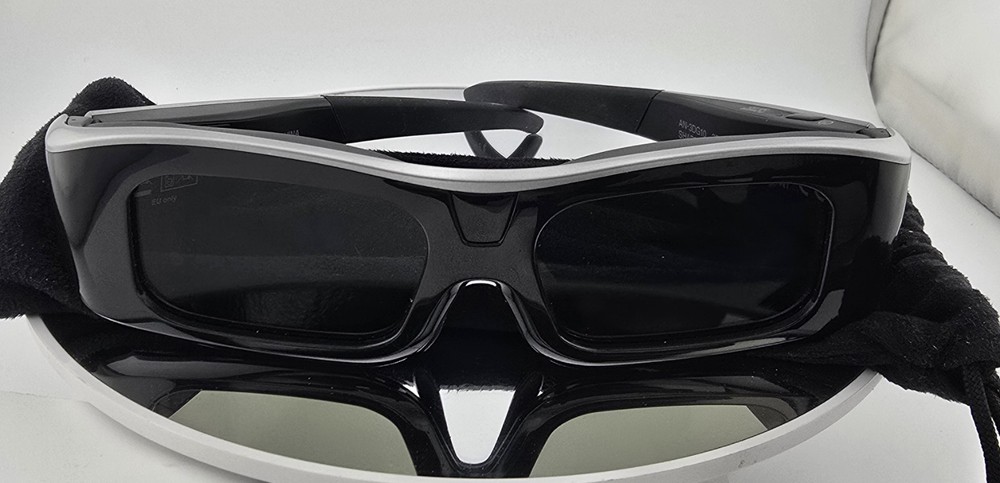 Sharp AN-3DG10 Black/Silver Battery Powered Active Matrix Flat/Fixed 3D Glasses