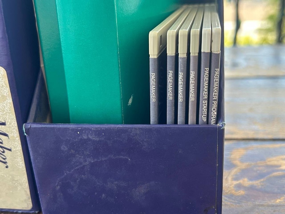 Aldus PageMaker Macintosh Boxed Software Large Disk Lot Manuals