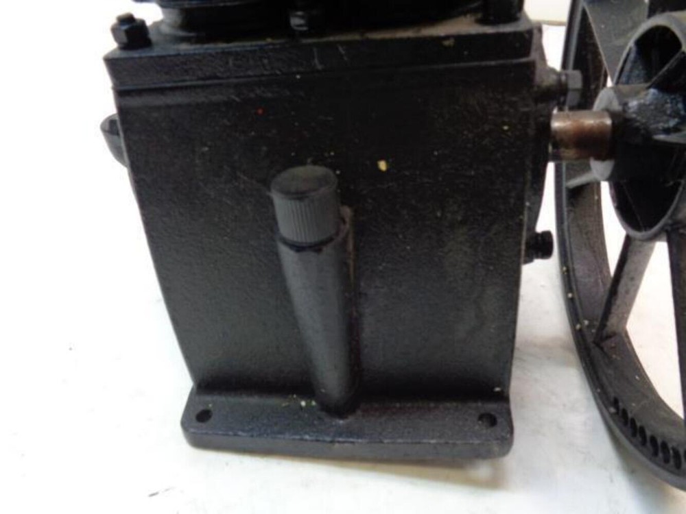 NEW UNBRANDED SINGLE STAGE AIR COMPRESSOR PUMP R32