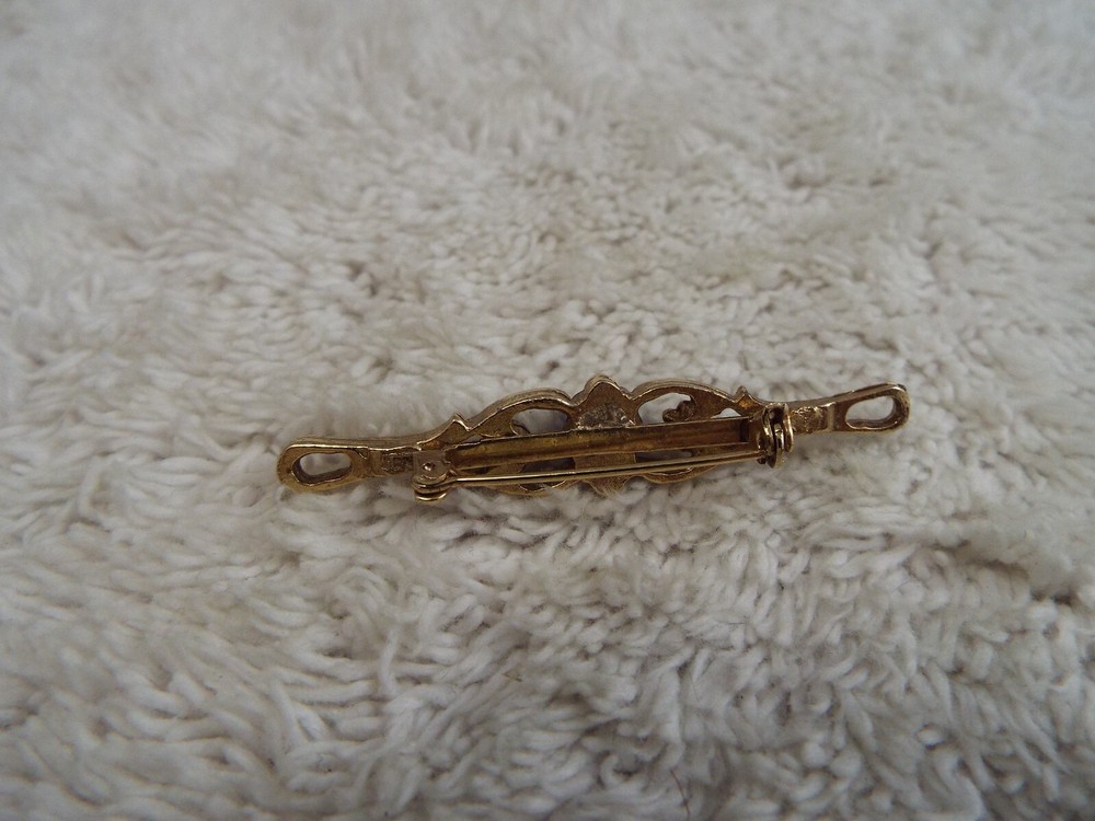 Goldtone Blue Bead Bar Pin (D49)