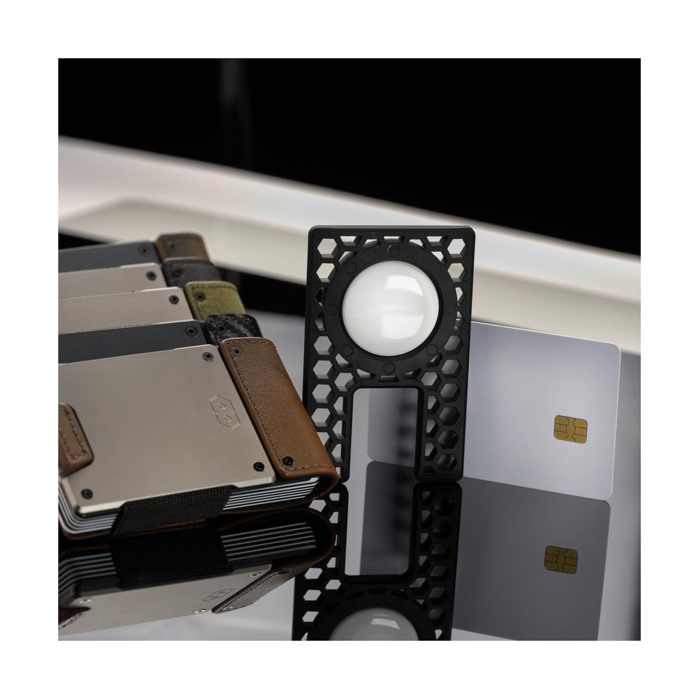 PROOF Founder Minimalist Wallet + Insert for use with AirTag | Secure | Air T...