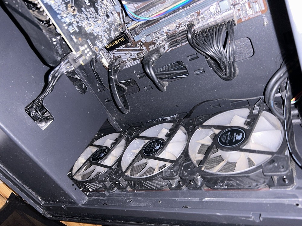 gaming computer desktop pc