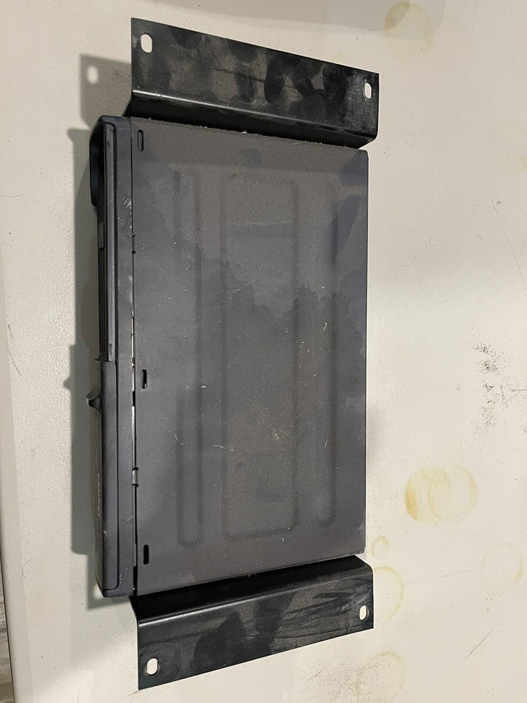 Hummer H1 Factory CD Changer