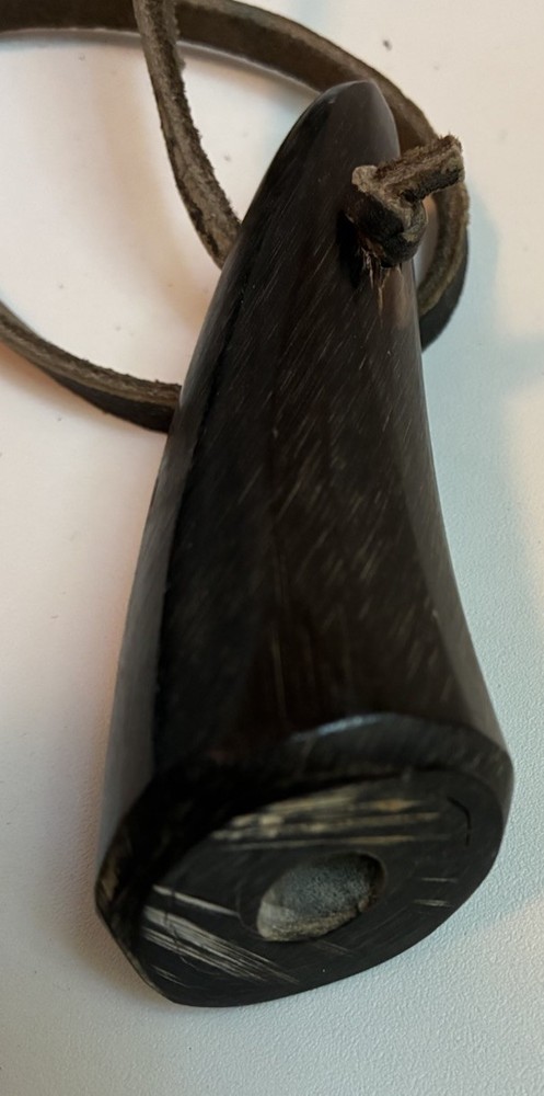 Vintage Powderhorn Muzzle Loader w/ Plug, Scoop & leather Shoulder Strap