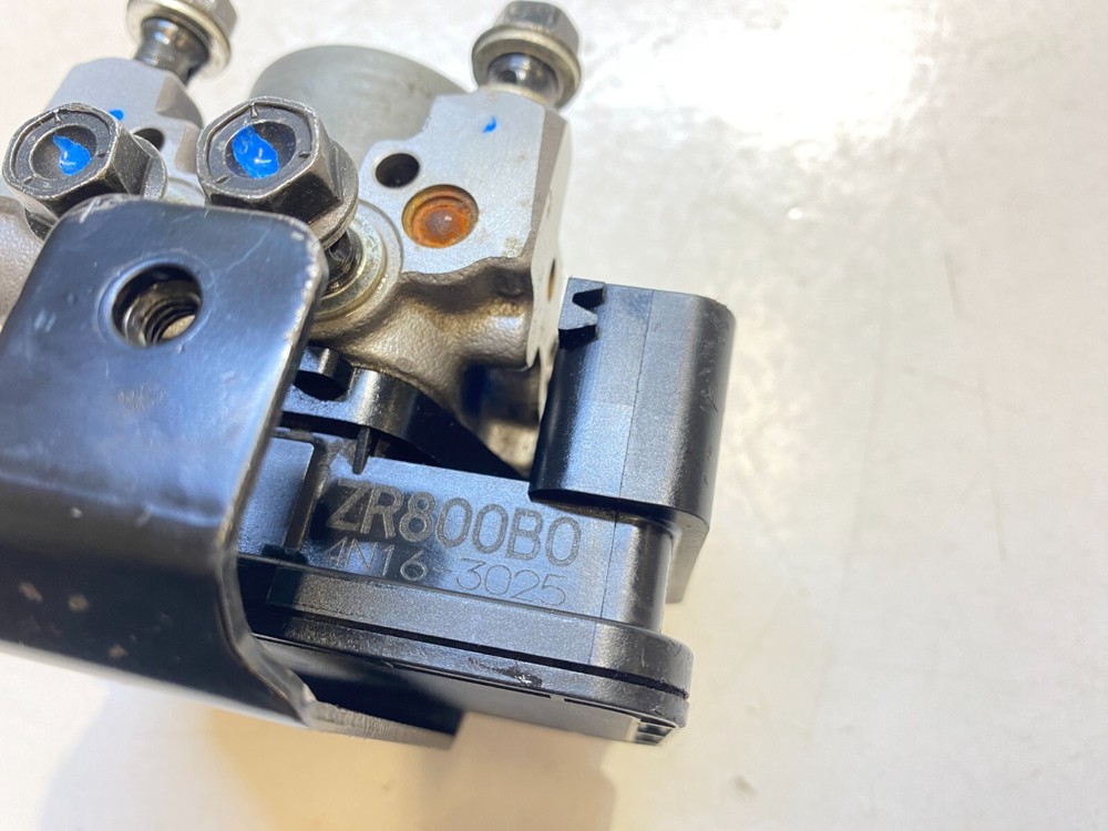 Kawasaki Z800 2013 - 2016 ABS Pump Control Unit
