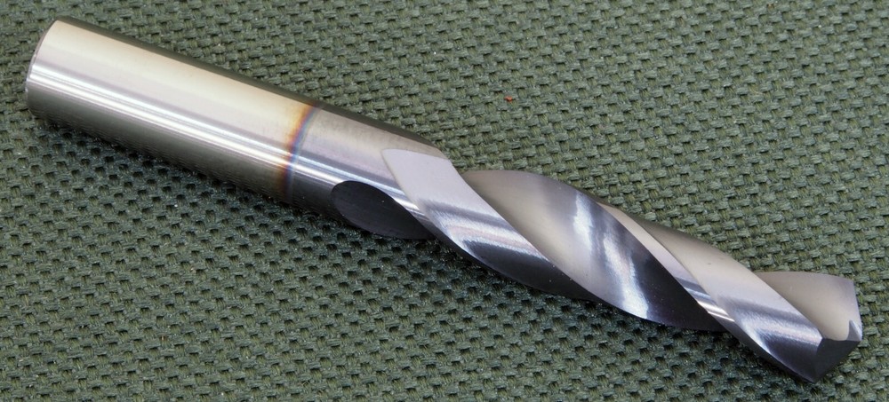 Solid Carbide twist drill, M7.5 for hard metal.