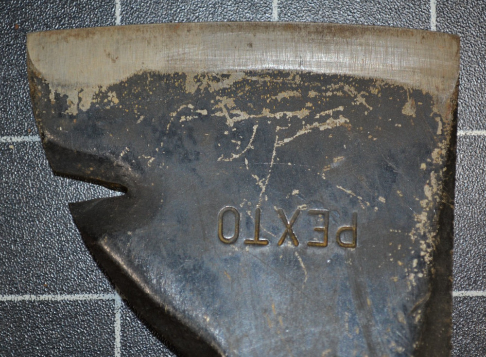 PEXTO - HALF HATCHET - NICE LOGO ON HANDLE - ALL ORIGINAL